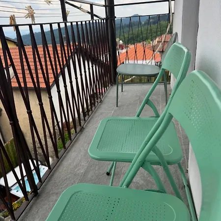 Apartamento Levoasi 7 - Garden, Jacuzzi&sauna Escape