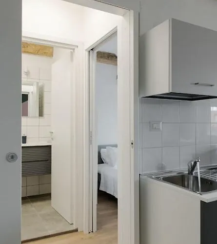 Apartman Levoasi 7 *